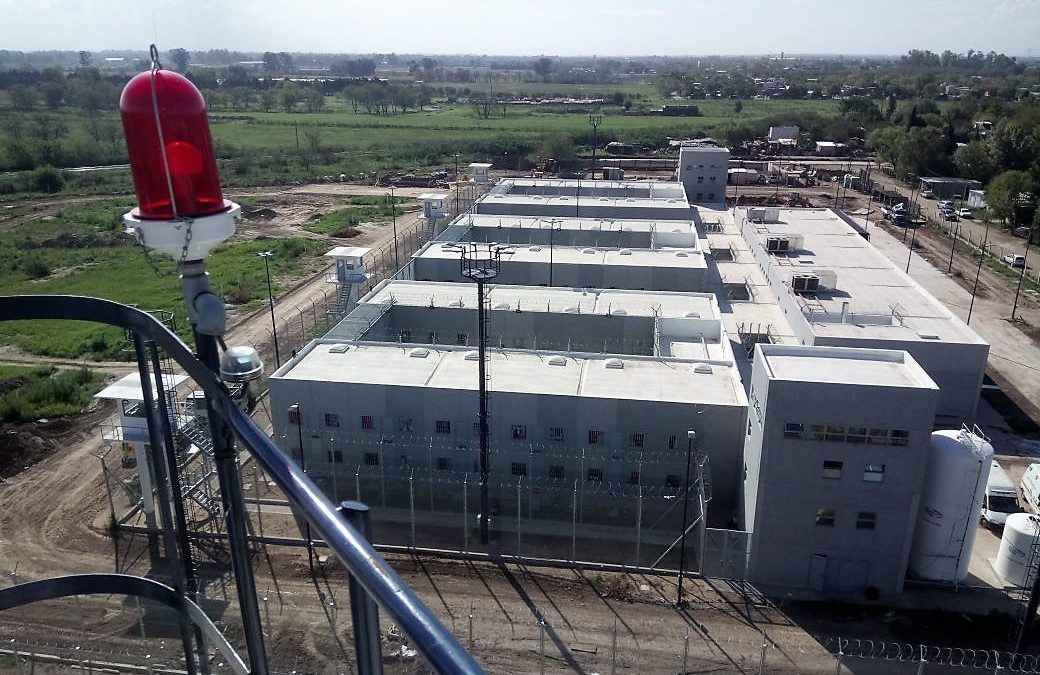 OBRA U. PENITENCIARIA N°3 EJECUCION DE REDES CLOACALES Y PLUVIALES